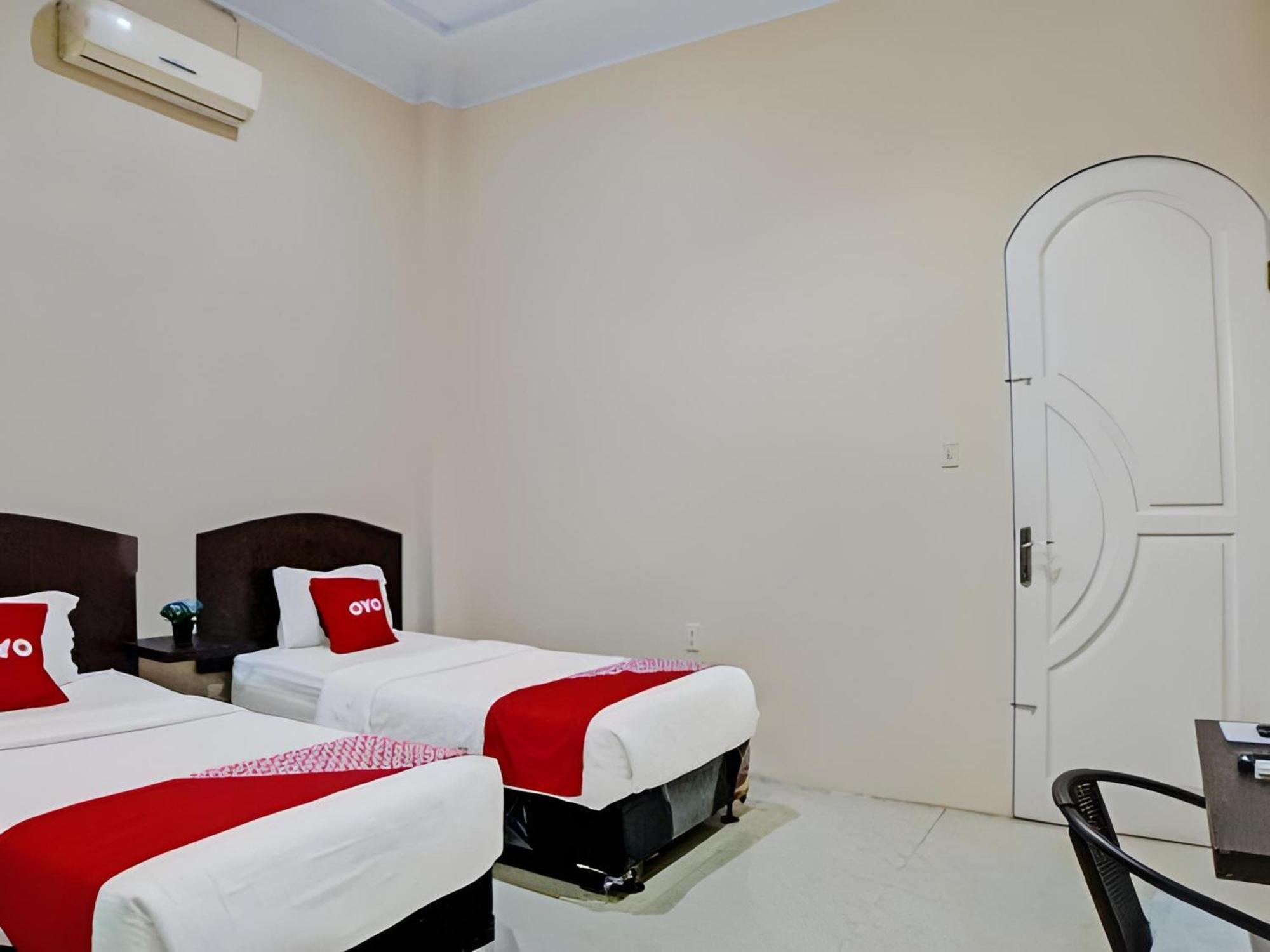 Hotel O Medan City Near Lapangan Benteng Formerly Ralica Residence Exterior foto